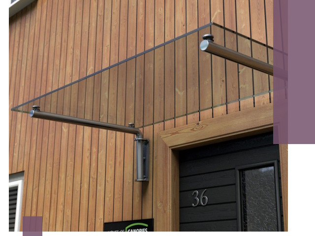 Стеклянные козырьки на входы и фасады в Гулькевичах