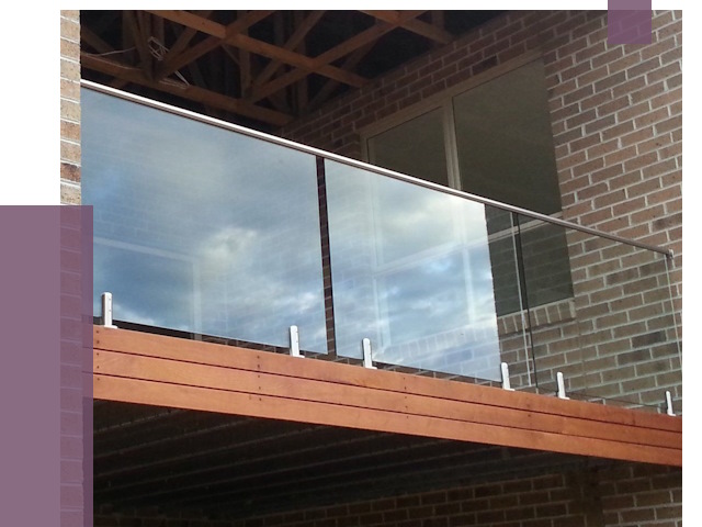Стеклянные парапеты на крыше и террасе в Гулькевичах от 11671 руб. | ПРОЛЁТ-Гль